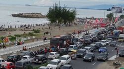 BPBD Awasi Pengunjung di Pantai Padang Selama Libur Lebaran