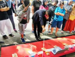Mancing Botol Dapat Handphone dan Laptop