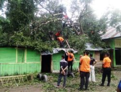 Badai ‘Sapu’ Ambuang Kapua, Gedung Pesantren Rusak 