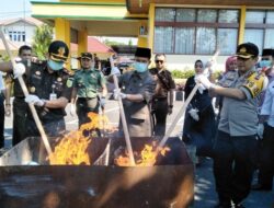 Kejaksaan Negeri Pasaman Musnahkan Barang Bukti
