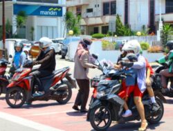KPU Sosialisasikan Pemilu di Persimpangan Lampu Merah