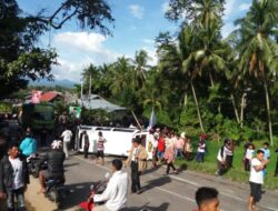 Tabrakan Beruntun di Pendakian Batubatupamg Kotobaru Solok, 6 Mobil dan 2 Motor Hancur