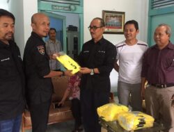 PWI Sumbar Lepas Tim Futsal SIWO ke Surabaya