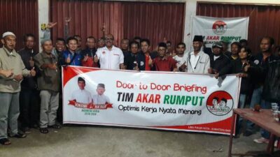 Menangkan Capres 01, Tim Akar Rumput Bekali Relawan Door to Door