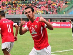 Cedera Parah, Semen Padang Batal Kontrak Juffo
