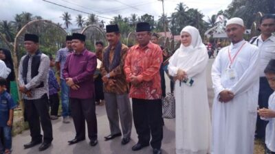 Merry Basril Hadiri Khatam Quran di Padang Tongga