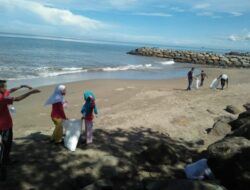 YPY Sumbar Gelar Aksi Bersih Pantai