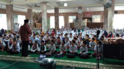 Ratusan Murid SD Ampek Angkek Ikuti Lomba Festival Ramadhan