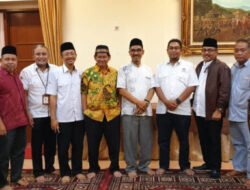 Manajemen Semen Padang Buka Bersama Insan Media