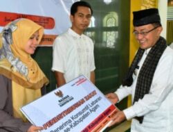 Baznas Agam Salurkan Zakat Konsumtif Lebaran untuk THL