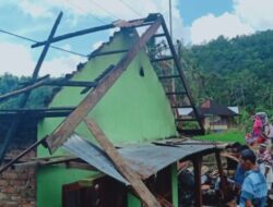 Ditinggal Shalat Id, Satu Rumah di Palembayan Terbakar