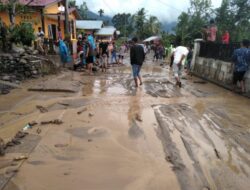 Tanjung Sani Agam Dilanda Banjir Bandang