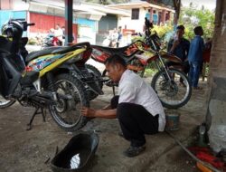 Tukang Tambal Ban Ketiban Rezeki