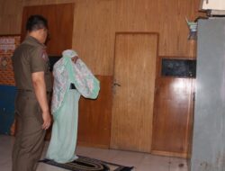 Satpol PP Padang Amankan Empat Perempuan dari Sebuah Kafe