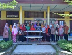 Dosen FMIPA UNP Tingkatkan Kompetensi Pedagogik Guru IPA SMP
