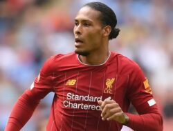 Virgil van Dijk Pemain Terbaik Eropa