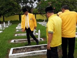 HUT ke-55, Pengurus Golkar Sumbar Ziarah ke TMP Lolong