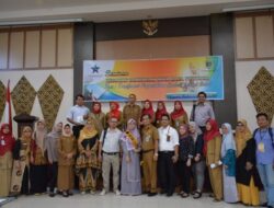Tangkal Hoak dengan Gerakan Baca Buku