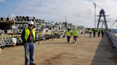 Lewat Laut Dulu, Jembatan Belum Siap