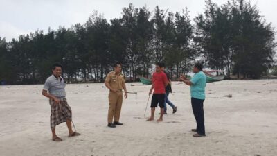 10 Warga Agam Tersengat Ubur-Ubur