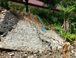 Hujan Deras, Dam Penyangga SDN 11 Sipisang Palupuah Terban