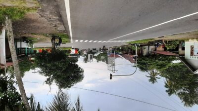 Lampu Merah di Simpang Apar Pariaman Rusak
