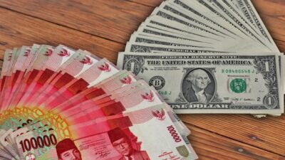 Rupiah ke Level Rp14.000 per Dolar