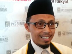 PKS Persilahkan Gerindra Ajukan Interpelasi Perjalanan Dinas Gubernur