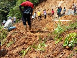 Pascabanjir, Warga Sungai Manau Minta Jalan Diperbaiki