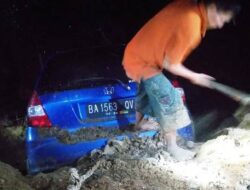 Mobil Pak Jorong Hanyut, Warga Pasie Laweh Diungsikan