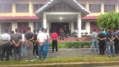 Siswa PSAABR Lubuk Alung Diberikan Pelatihan Berbaris