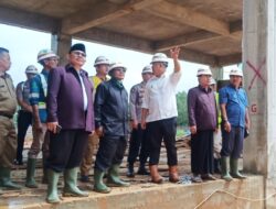 Kunjungi  Islamic  Center, Bupati Ingin Pembangunannya Tepat Waktu