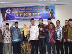 Genius Umar Hadiri Pengukuhan PKDP Padang Utara