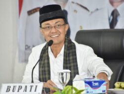 Agam Salurkan Bantuan untuk Mubaligh Hingga Guru Mengaji