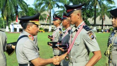 Kapolda Lantik 220 Bintara Baru