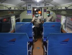 Cegah Virus Corona Covid, PT KAI Lakukan Penyemprotan