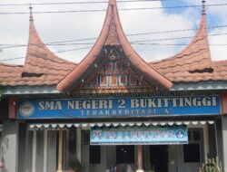 Sesuaikan Kebijakan, Siswa SLTA Bukittinggi Belajar di Rumah 