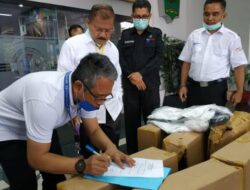 Padang Pariaman Dapat  APD Lengkap dari Angkasa Pura