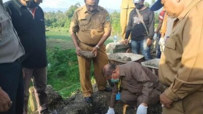 Ali Mukhni Letakkan Batu Pertama Pembangunan Kembali Jembatan Sikabu  