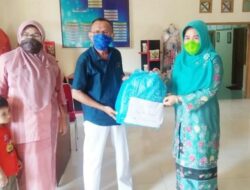 TP PKK Agam Bagikan 2.000 Masker Melalui Kecamatan