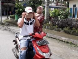 DPMPTSP-Naker Agam Kembali Bagi-bagi Masker