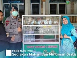 Masjid Nurul Iman Padang Panjang Sediakan Makan dan Minuman Gratis