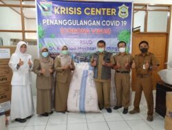 Pengusaha Urang Awak Silih Berganti Kirim APD ke Sumbar