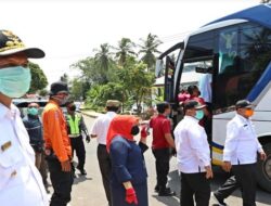 Genius Umar Pantau Penerapan PSBB ke Posko di Perbatasan