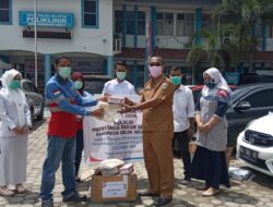 Puskesmas Pakan Salasa Dapat Bantuan APD dari PT Supreme Energy