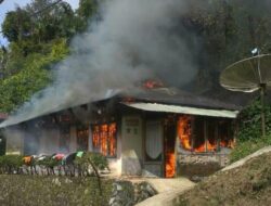 Kebakaran Landa Pagadih Hilia, Hanguskan Satu Unit Rumah