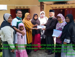 Alumni MTsN Batutaba Santuni 55 Anak Yatim