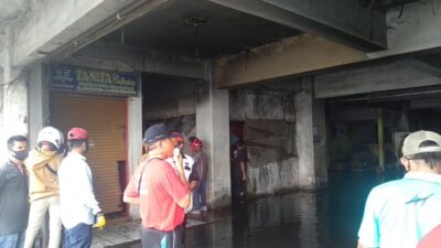 Setelah Blok I, Giliran Gudang di Koppas Plaza Pasar Raya Padang Terbakar