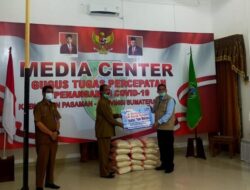 Bank Nagari Cabang Lubuk Sikaping Serahkan 1 Ton Beras Melalui Pemkab Pasaman