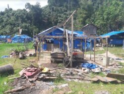 Personel Gabungan Tertibkan Tambang Emas Ilegal di Dharmasraya